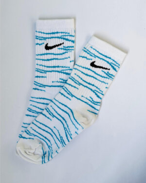 Nike lineas turquesa