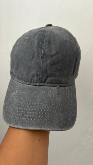 Gorrita vintage gris