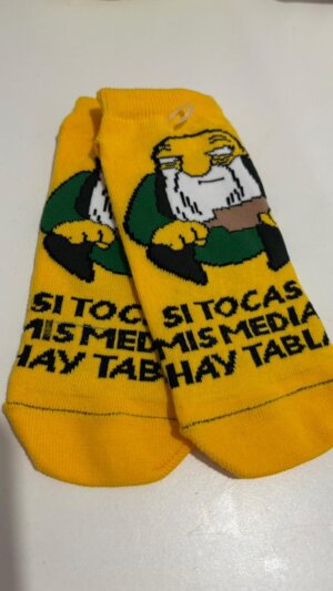 Si tocas mis medias hay tabla