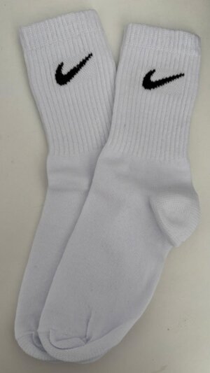 Nike blancas 1/4