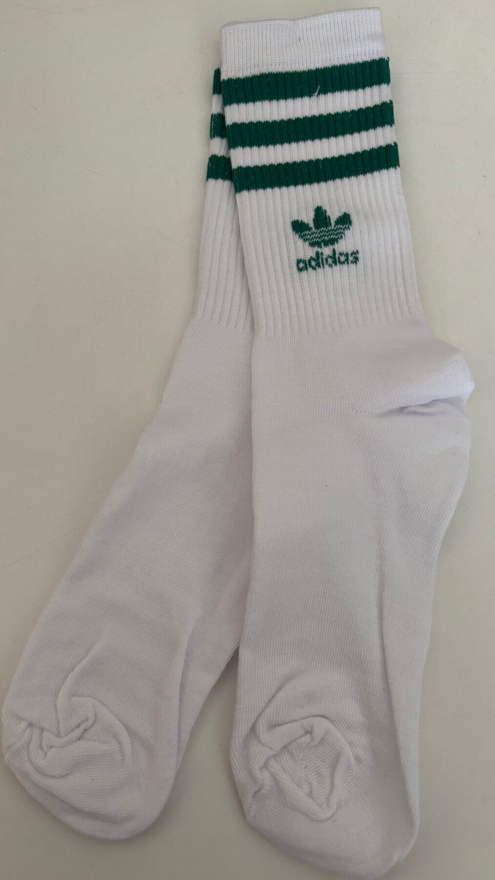 Adidas logo lineas verde