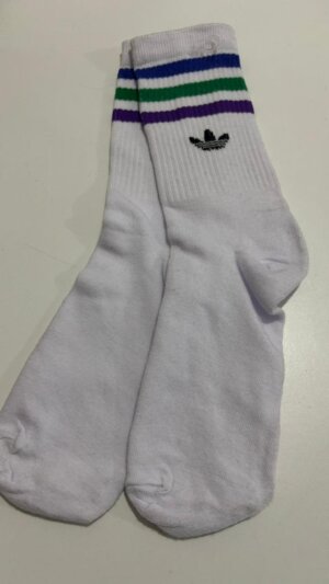 Adidas lineas azul- verde-violeta